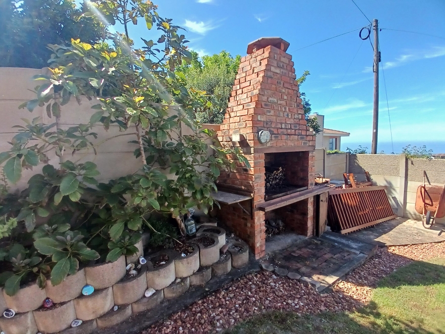 4 Bedroom Property for Sale in Dana Bay Western Cape